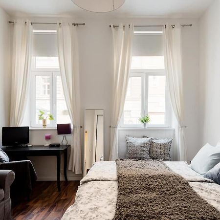 Luxurious And Spacious 5 Min Walk To City Center, 1-2 Вена Экстерьер фото